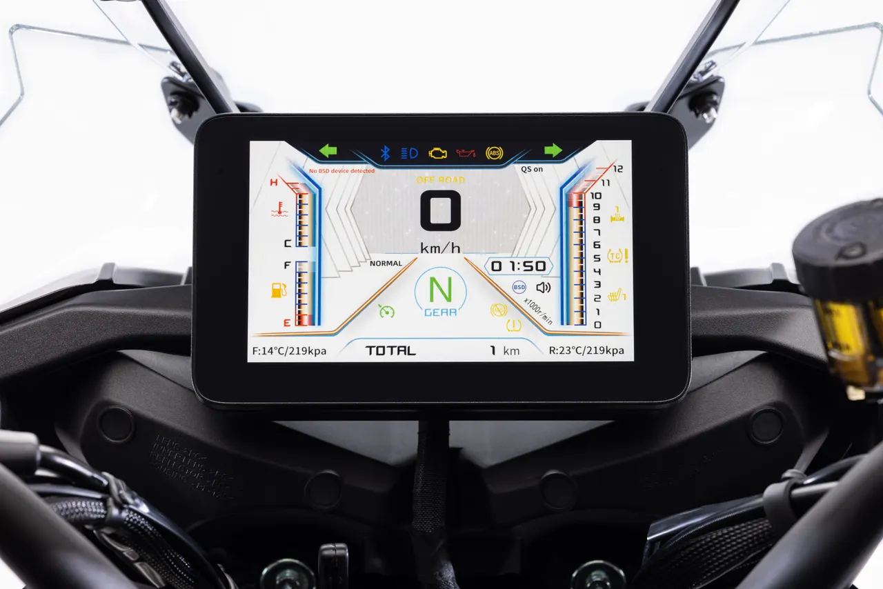 Cuadro de instrumentos digital a color de una moto