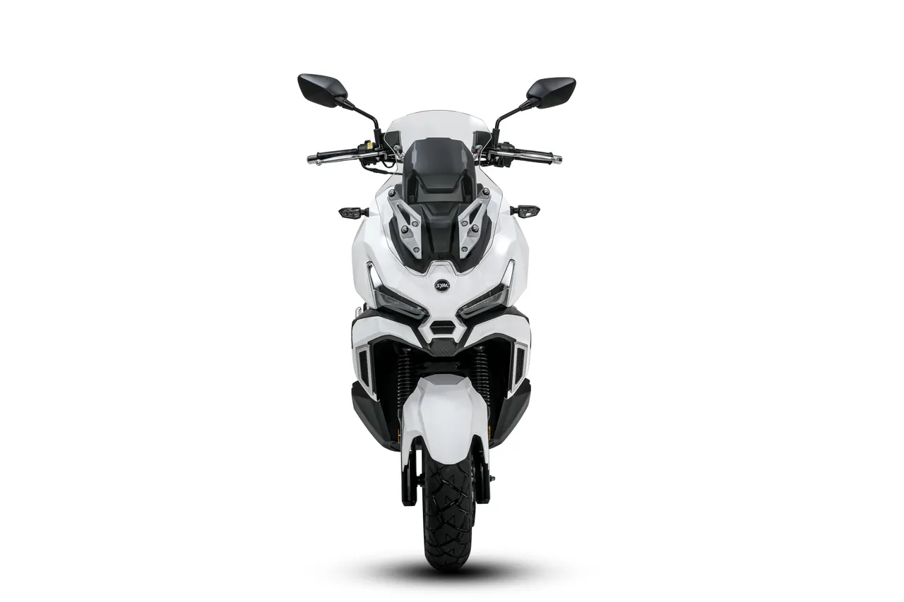 Moto SYM ADX 125 ABS TCS blanca vista frontal
