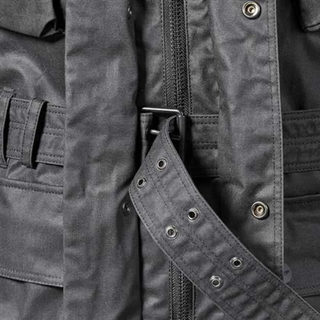 Chaqueta de moto negra de estilo urbano