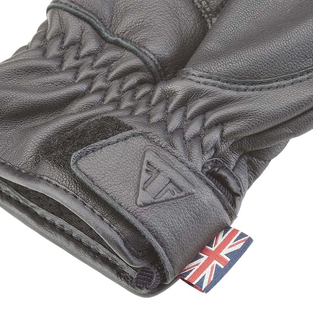 Guantes de cuero negro con protección integrada